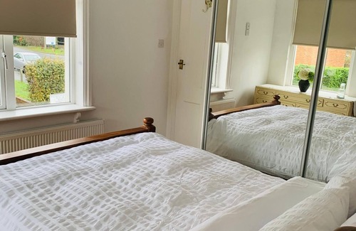 Warminster House | Elegant 3BD Edwardian Home Warminster