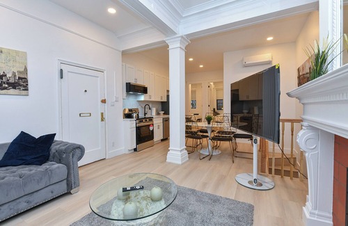 Upper West Side Apartment | Elegant 4BR Luxury Duplex in chic Upper West Side