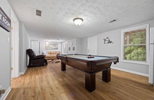 Johns Creek House | Elegant 5BR Gym+Pool Table Alpharetta