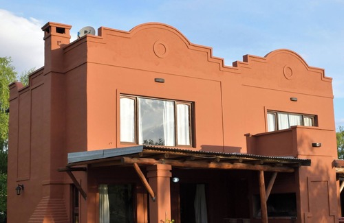 San Rafael House | Elegant and comfortable country houses only 5 minutes away from San Rafael's km 0!