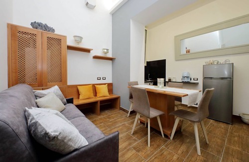 Rione XIV Borgo Apartment | Elegant and new 3 bedrooms apt near S. Peter!