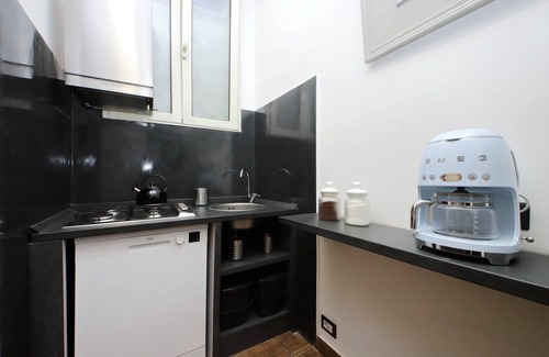 Rione XIV Borgo Apartment | Elegant and new 3 bedrooms apt near S. Peter!