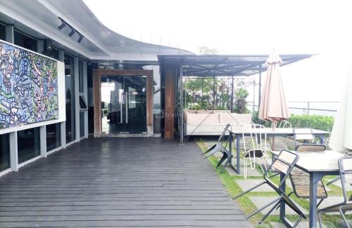 Catur Tunggal Apartment | Elegant and Tidy 1BR at Uttara The Icon Apartment By Travelio