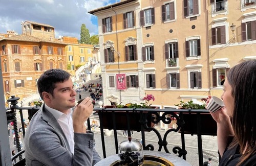 Rione IV Campo Marzio Apartment | Elegant apartment in central Rome with small balcony overlooking Spanish Steps