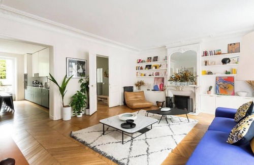 Val-de-Grace Apartment | ELEGANT APARTMENT IN THE HEART OF PARIS – STEPS FROM JARDIN DU LUXEMBOURG