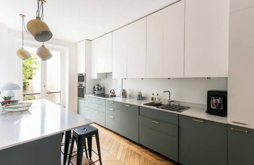 Val-de-Grace Apartment | ELEGANT APARTMENT IN THE HEART OF PARIS – STEPS FROM JARDIN DU LUXEMBOURG