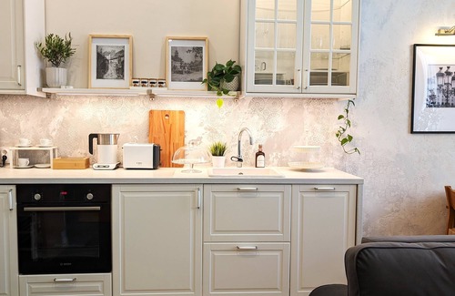 Sibiu Old Town Apartment | Elegant Apartment in the Historic Center, AC, wifi, Netflix, Quiet area