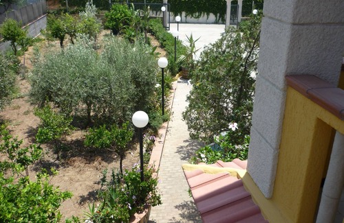 Licata Villa | Elegant apartment in Villa Agrigento-Licata with sea view and private garden.