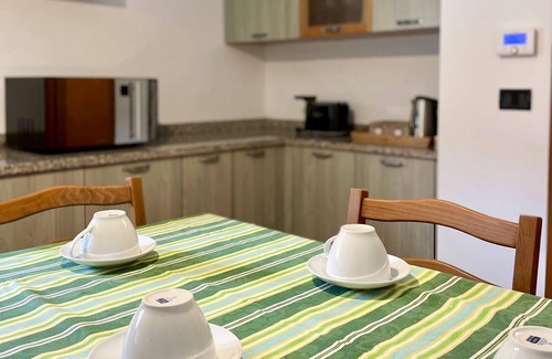 Favaro Veneto Apartment | Elegant apartment with garden and parking spot, close to Airport and Venice