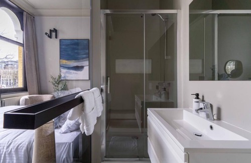 South Antwerp Apartment | Elegant Balcony Suite