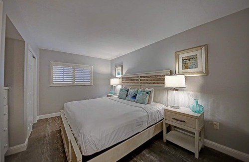 Captiva Hotel | Elegant Beachfront Room w/Gulf Coast Nature Experiences & Family Adventures