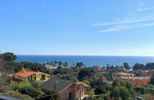 Su Forti Apartment | Elegant, centrally located penthouse with fantastic sea views close to the beach