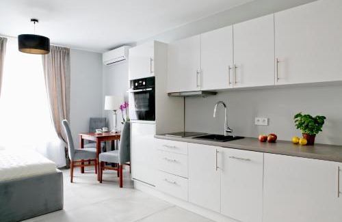 Piasek Południe Apartment | Elegant City Center Apartment 7B