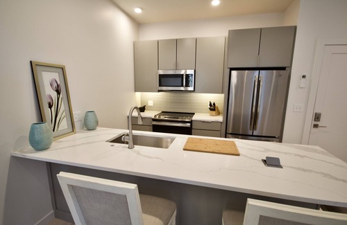 Wayland Apartment | Elegant City Escape