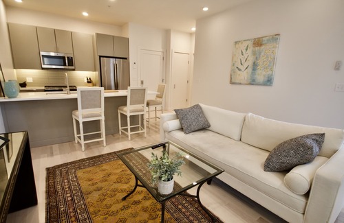 Wayland Apartment | Elegant City Escape