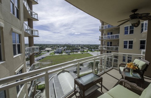 Daytona Beach Condo | Elegant Direct Oceanfront Condo Relaxation