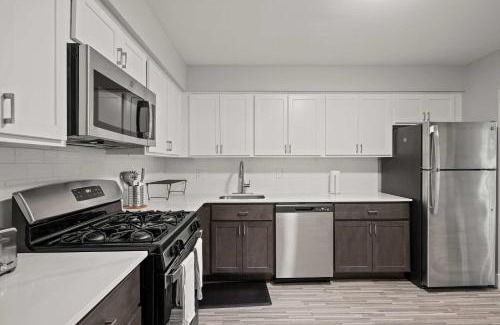 Rochester Apartment | Elegant Escape Prime Location & Style
