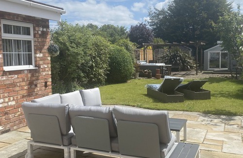 Formby House | Elegant Formby House Nr To Beach, Golf Courses, Pinewoods, Liverpool & Southport