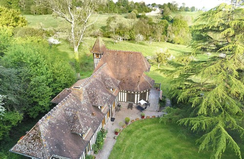 Bonneville-la-Louvet House | Elegant half-timbered manor with its SPA area, its English PUB and its Pianos
