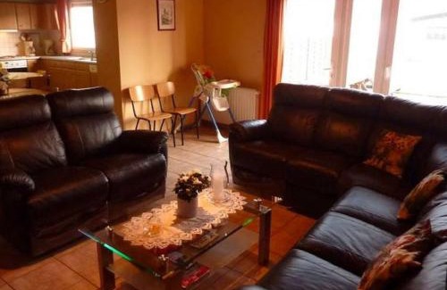 Arimont House | Elegant Home with Sauna