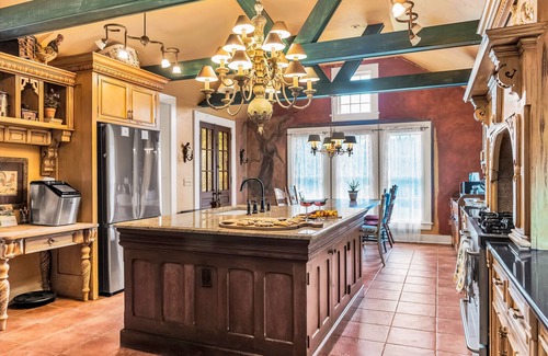 Franklin Springs Other | Elegant home with two living areas, a furnished patio, & wood fireplace