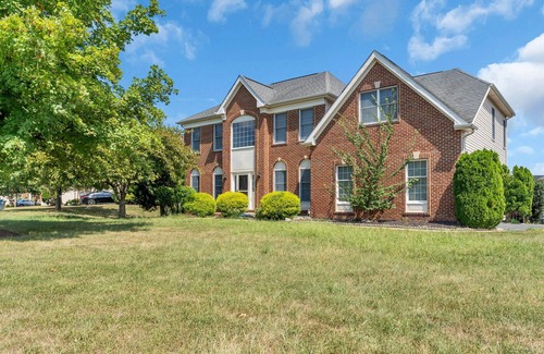 Ashburn House | Elegant & Luxurious 6BD+Office loaded and More