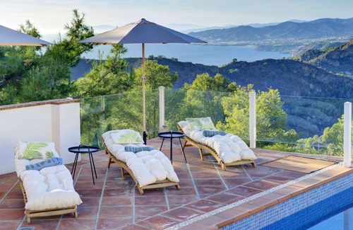 Almunecar Villa | Elegant Luxury Villa with Stunning Mediterranean Views