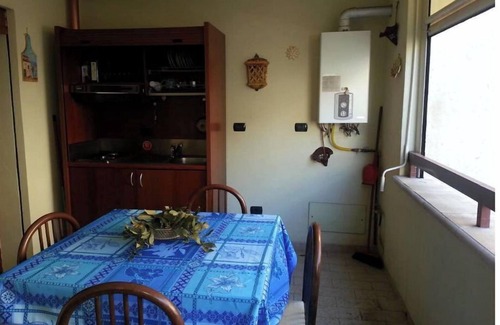 Reggio Calabria Apartment | Elegant one-bedroom apartment 5 minutes from the sea ideal for 4 people