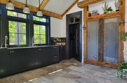 Los Gatos Ski Chalet | Elegant Pool-Side Chalet in Charming Los Gatos