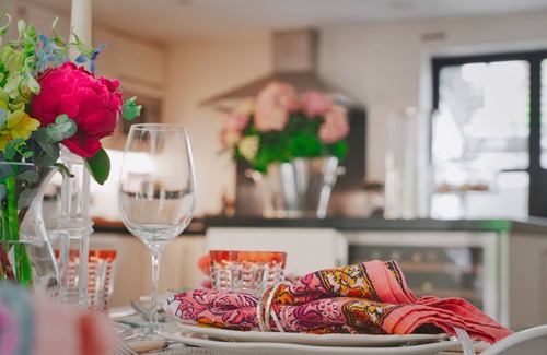 South Kensington House | Elegant South Kensington Grade II Townhouse with Private Garden Sleeps 5/6