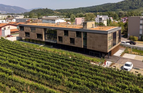 Stabio Apartment | Elegant stylish apartment in a new modern complex.