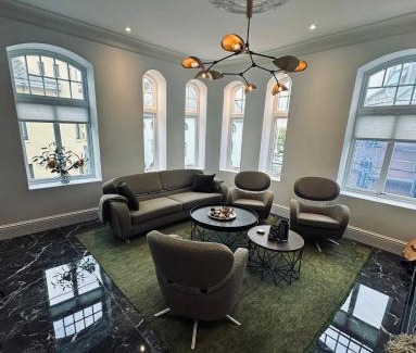 Alesund Apartment | Elegant Three-Bedroom Apartment with Stunning Sea Views - Limited availability - Secure your booking for Christmas 2025 and Summer 2026