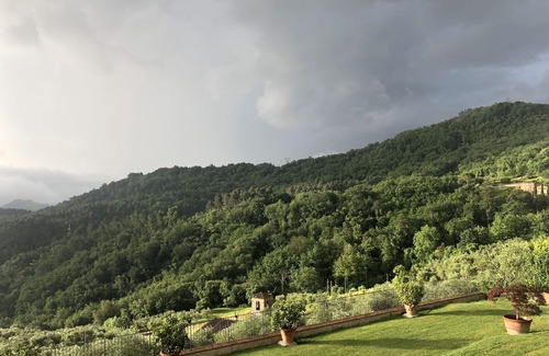 Villabuona House | Elegant villa: 6 dble beds/baths