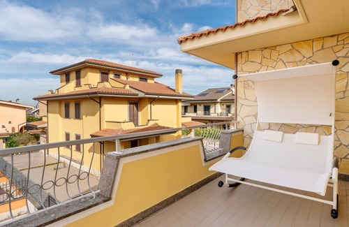 Ciampino Villa | Elegant Villa with Swimming Pool and Large Outdoor Spaces in Ciampino: just a stone's throw from Rome