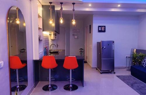 Kolkata Apartment | Elegant Xanadu Studio 604 -Pool, Airport, CC2 Mall