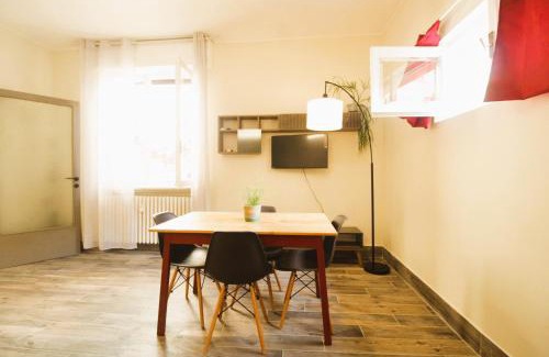 Pavia Apartment | Elegante Suite con giardino in centro storico