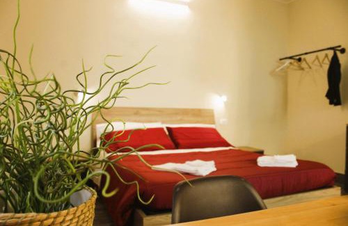 Pavia Apartment | Elegante Suite con giardino in centro storico