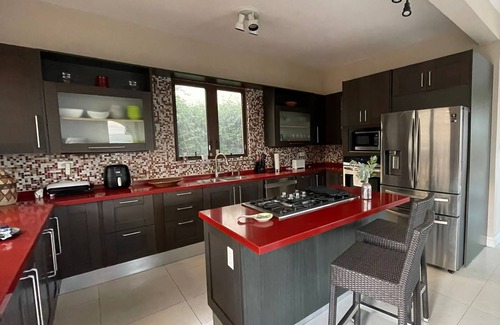 Frigate Bay Villa | Elegantly designed Villa -breathtaking views of Nevis and 2min walk to the beach