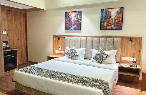 Rajgurunagar Hotel | Element by Monarch