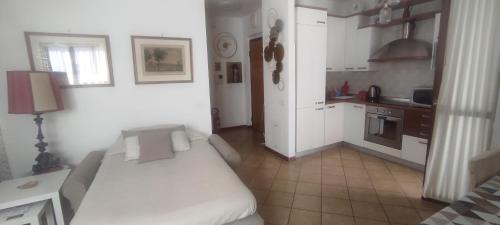 Lorenteggio Apartment | Elemi House