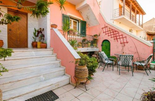 Esperion Apartment | ELENI'S TRADITIONAL HOUSE IN AGRAFI