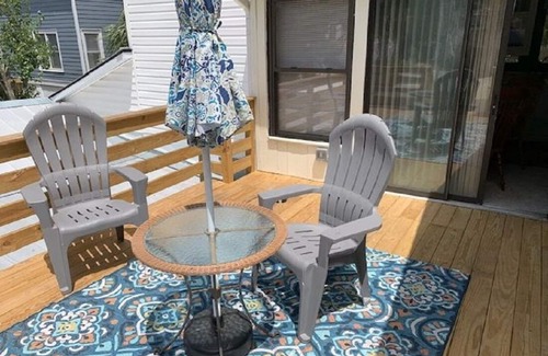 Tybee Island House | Elevated Apt steps from beach. Furnished Parking Utilities, TV Internet Include