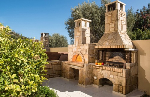 Palaiokastro Ski Chalet | Elia 2,cozy two-level maisonette,close to Heraklion