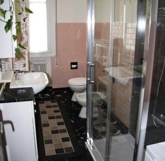 Marghera Apartment | Elisa Apartment 12 minutes from Venice, free Wi-Fi included