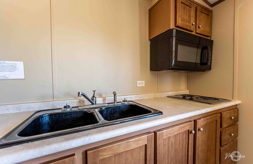 Big Spring Cabin | Elite Cabins and RV Park