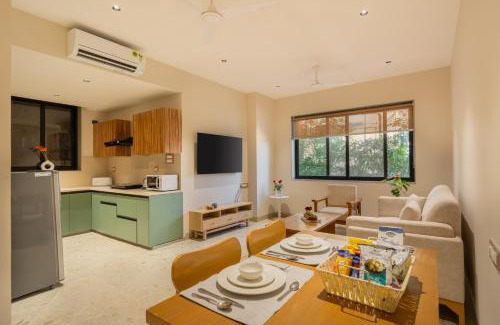 Saipem Apartment | ELIVAAS 1 BHK with Jacuzzi & Lift - Kamerios Brisa