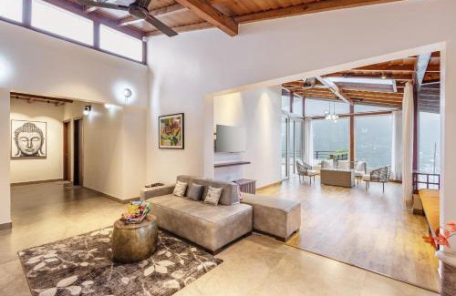 Bhimtal Villa | ELIVAAS 2 BHK With Balcony & Hill Lake - Antarmann Casa Ember