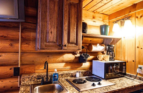 Jackson Hotel | Elk Country Inn