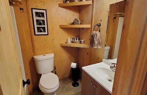 Noxon Apartment | Elk Room at Noxon Creekside Motel