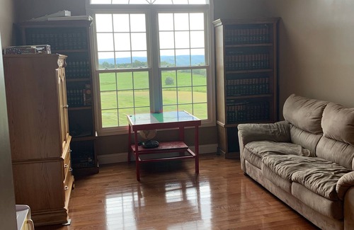 Vansant House | Elk View Farms LLC: Stay where the elk stay